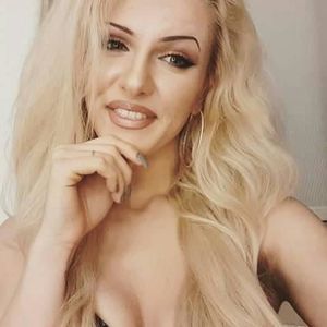 Meet your Posher, Melyssa